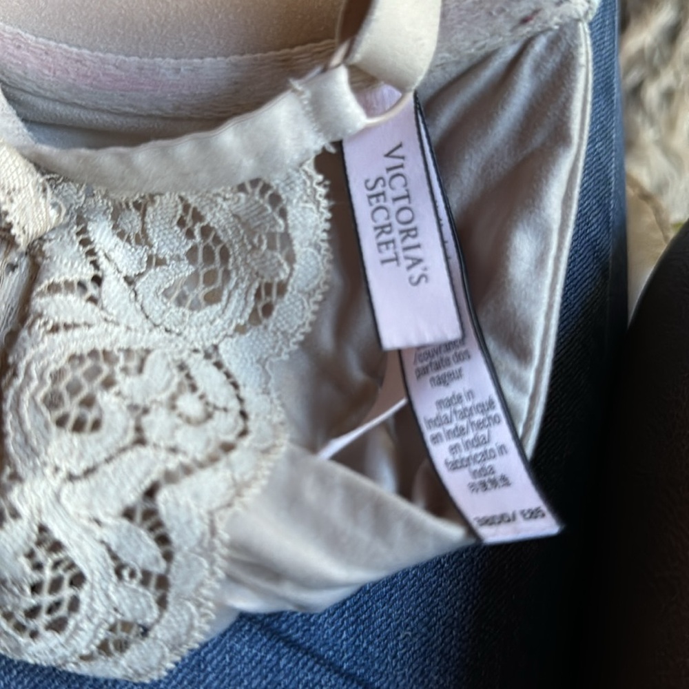 Victoria’s Secret Body by Victoria Racerback Perfect‎ Coverage Bra - Picture 3 of 4